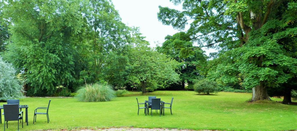 Little Mollington Hall Dış mekan fotoğraf